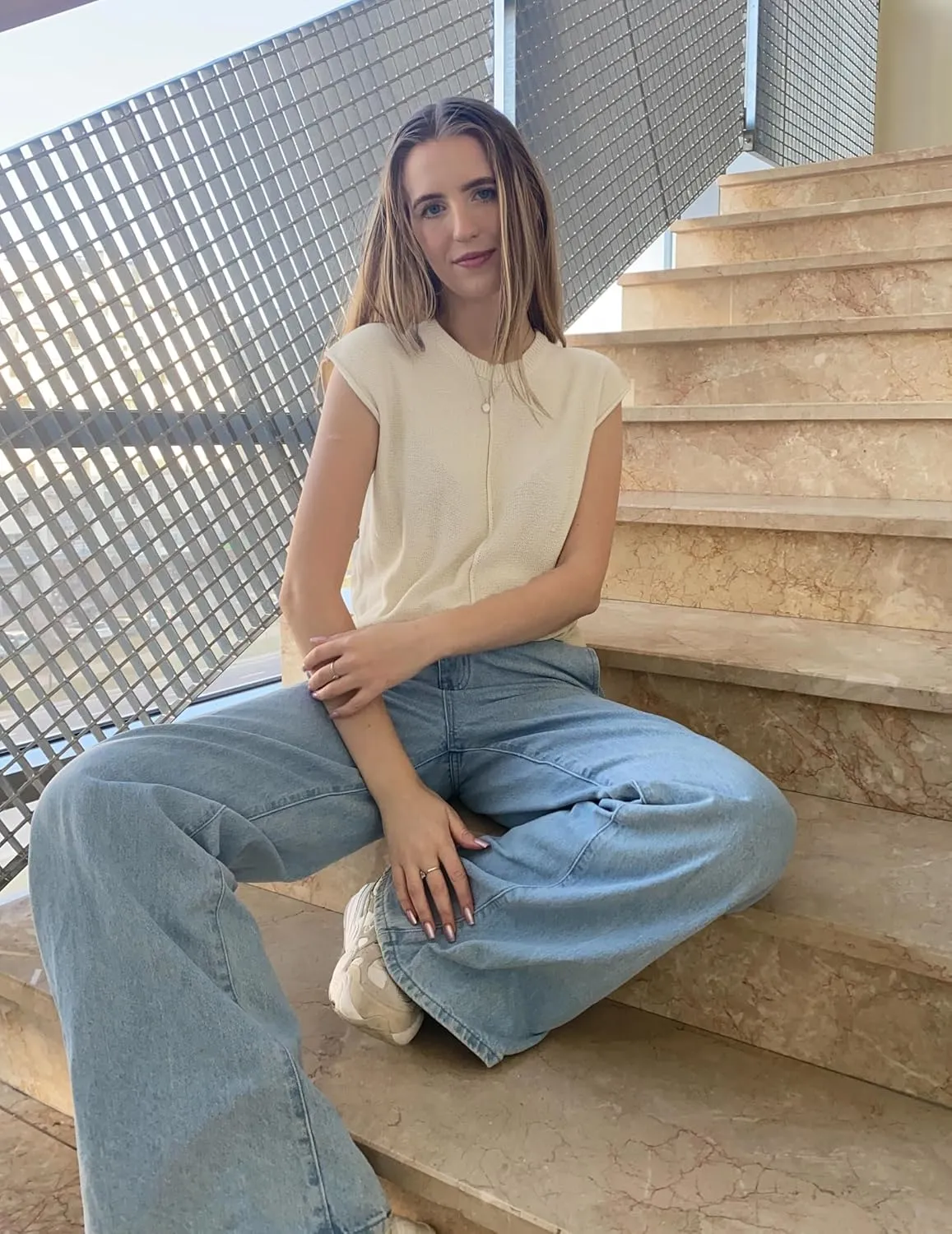 Zeagoo Women's Cap Sleeve Sweater Vest Crew Neck Sleeveless Casual Knit Tops 2024 Summer Clothes S-XXL